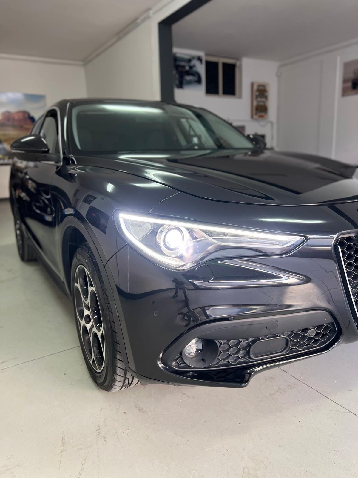 Alfa Romeo Stelvio 2.2 Turbodiesel 210 CV AT8 Q4 Executive