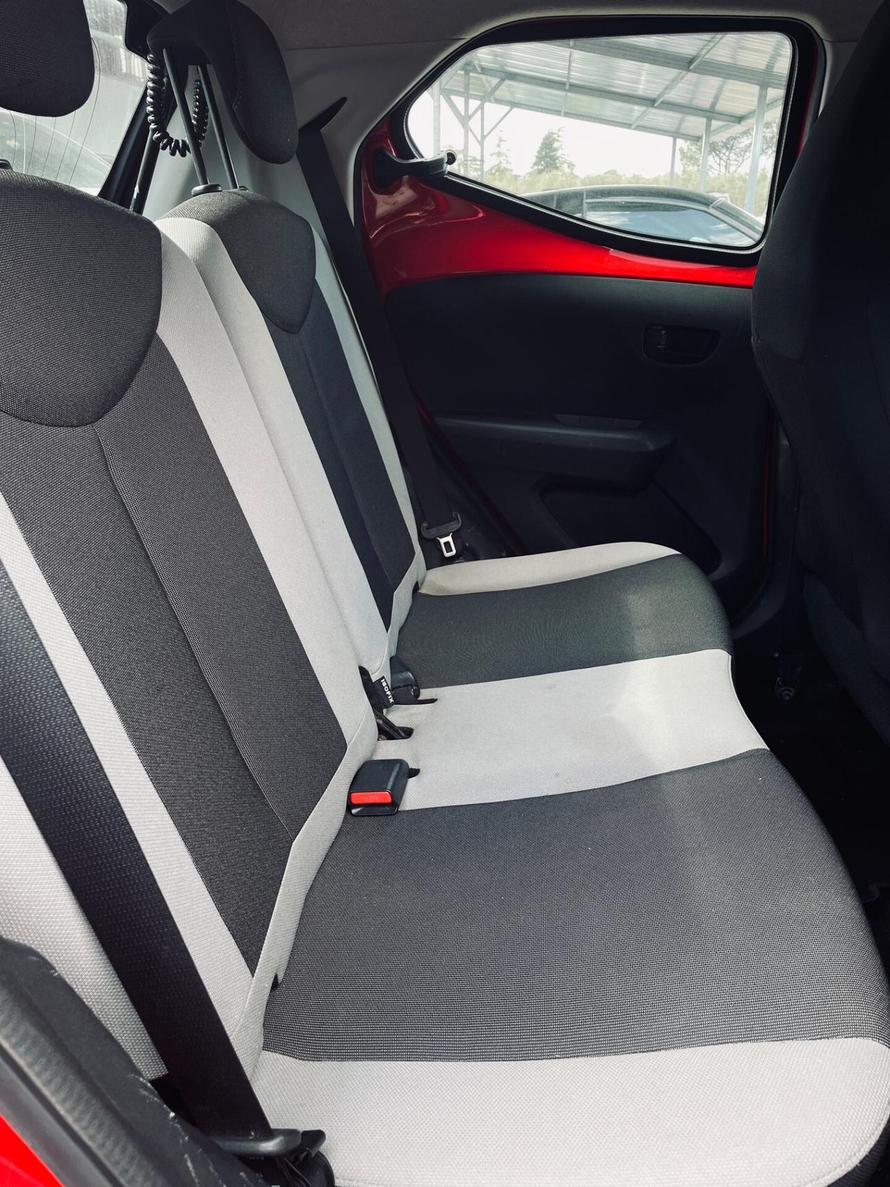 Toyota Aygo 1.0 x-play