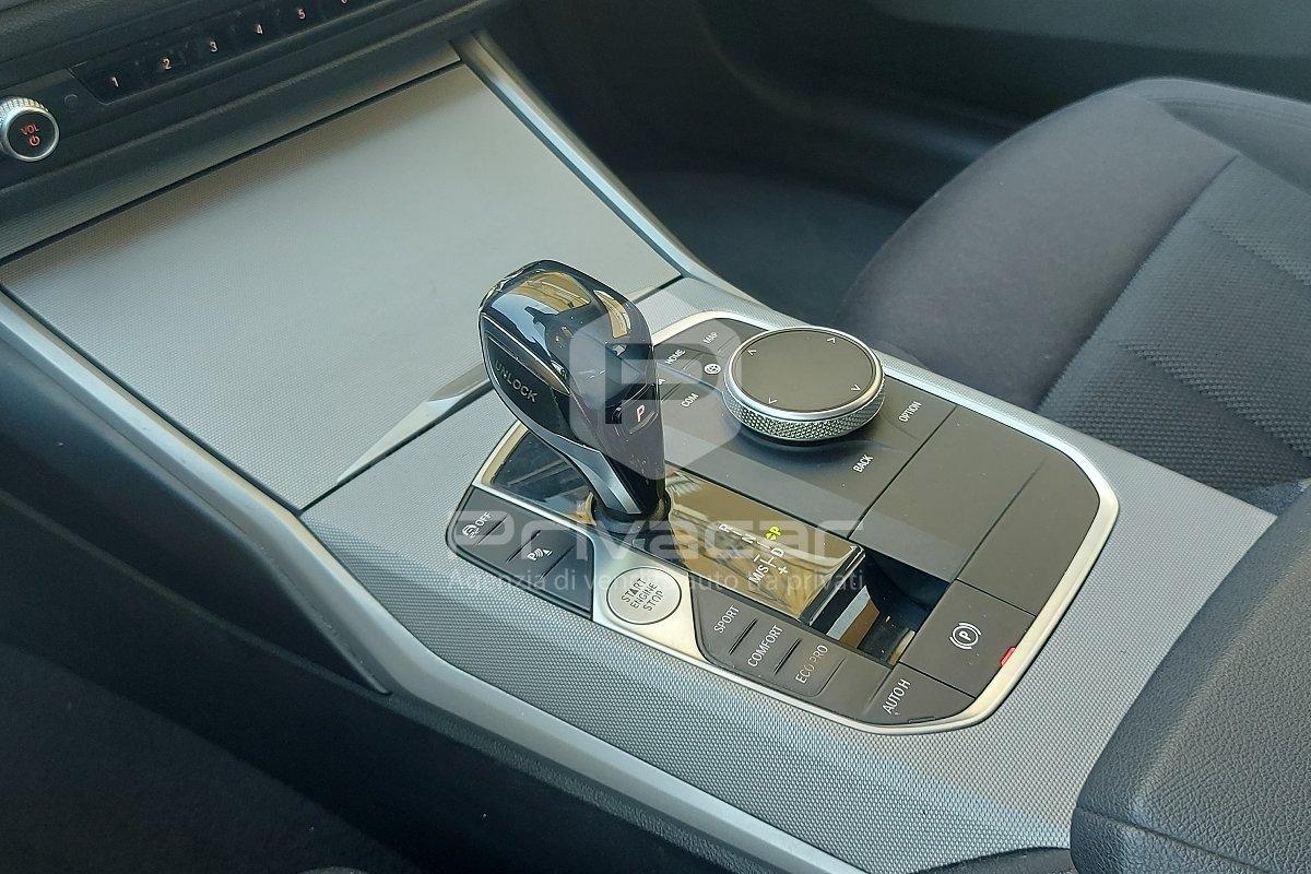 BMW 320d 48V Touring Business Advantage