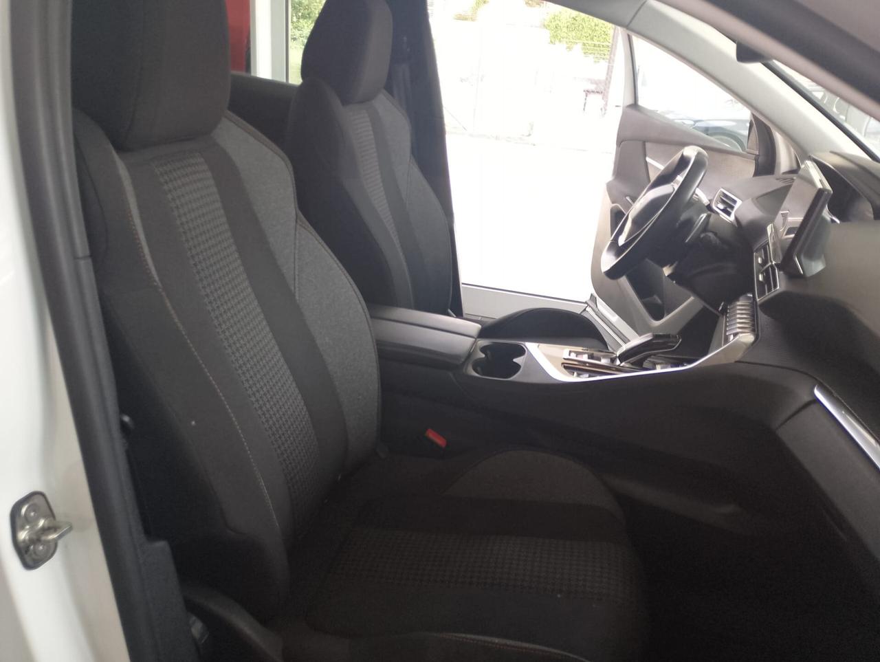 Peugeot 3008 BlueHDi 130 S&S Active Business