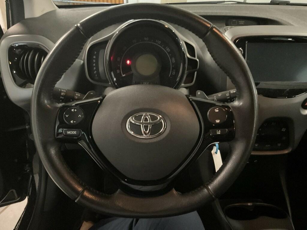 Toyota Aygo 5 Porte 1.0 VVT-i x-play M-MT