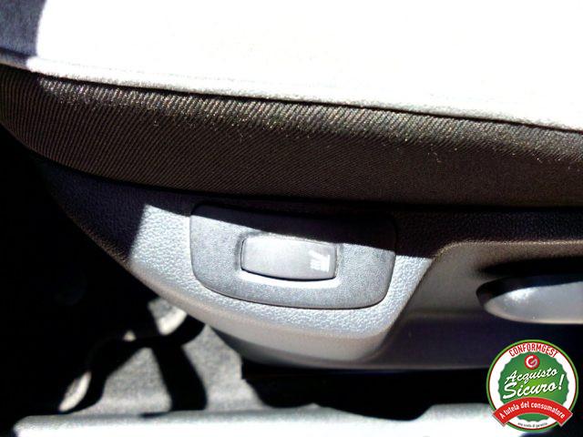 RENAULT Captur dCi 8V 90 CV Initiale Paris