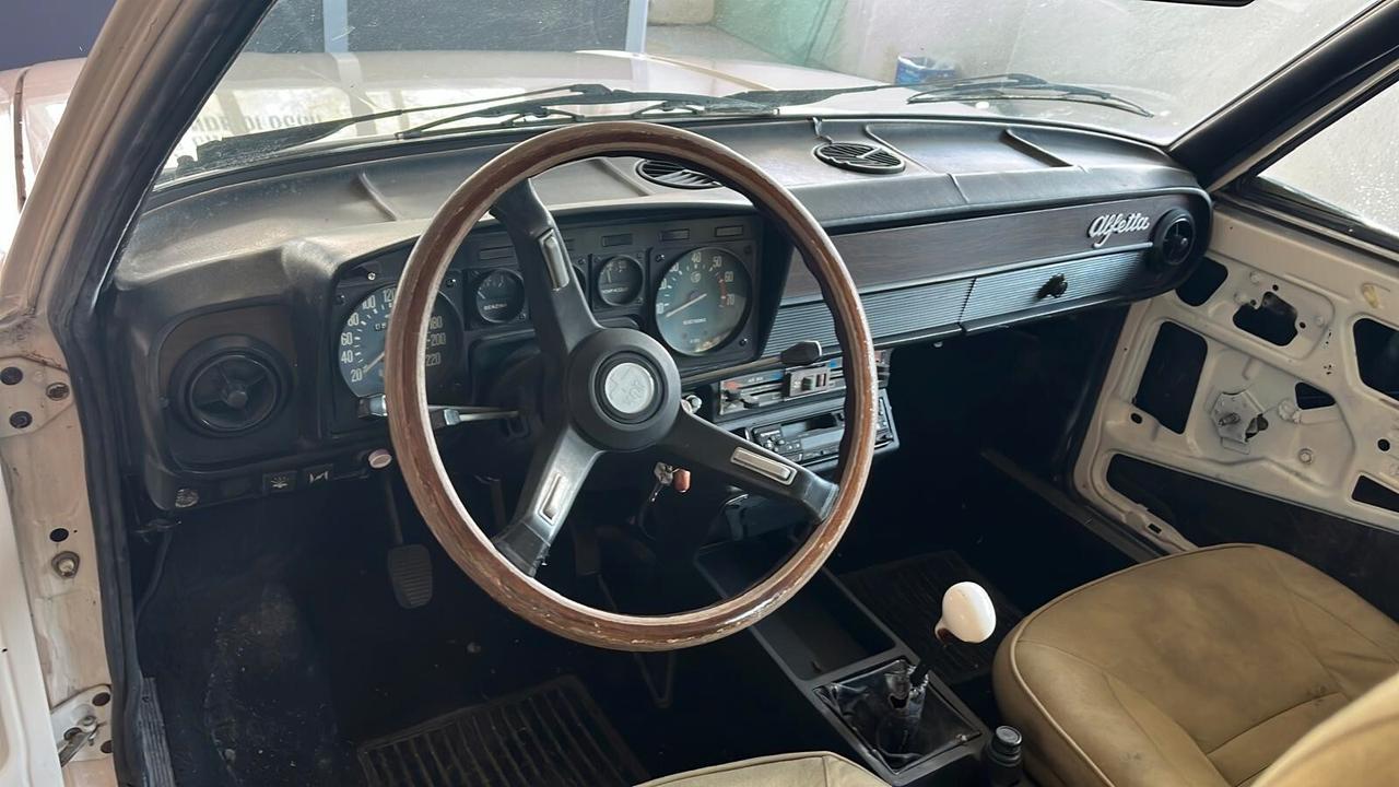 Alfa Romeo Alfetta 1.8