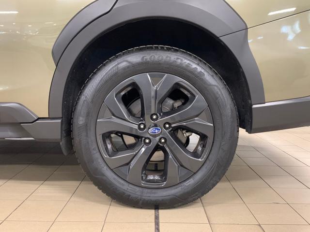 SUBARU OUTBACK 2.5i Lineartronic 4dventure