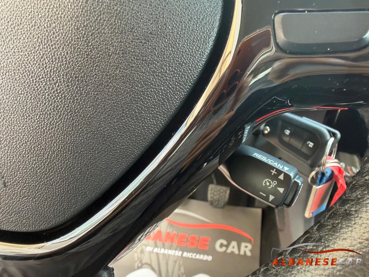 Peugeot 108 PureTech 82 5 porte Allure TOP!