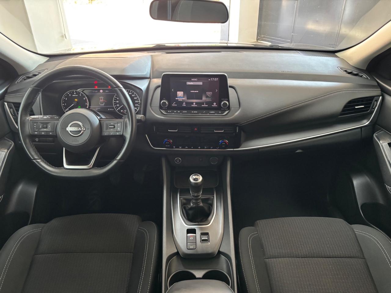 Nissan Qashqai MHEV 140 CV Business