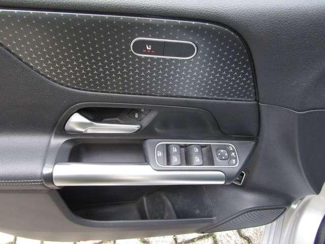 Mercedes-Benz B 180 d SPORT CAMBIO AUTO 116 CV,NEOPATENTATI,CERCHI 17