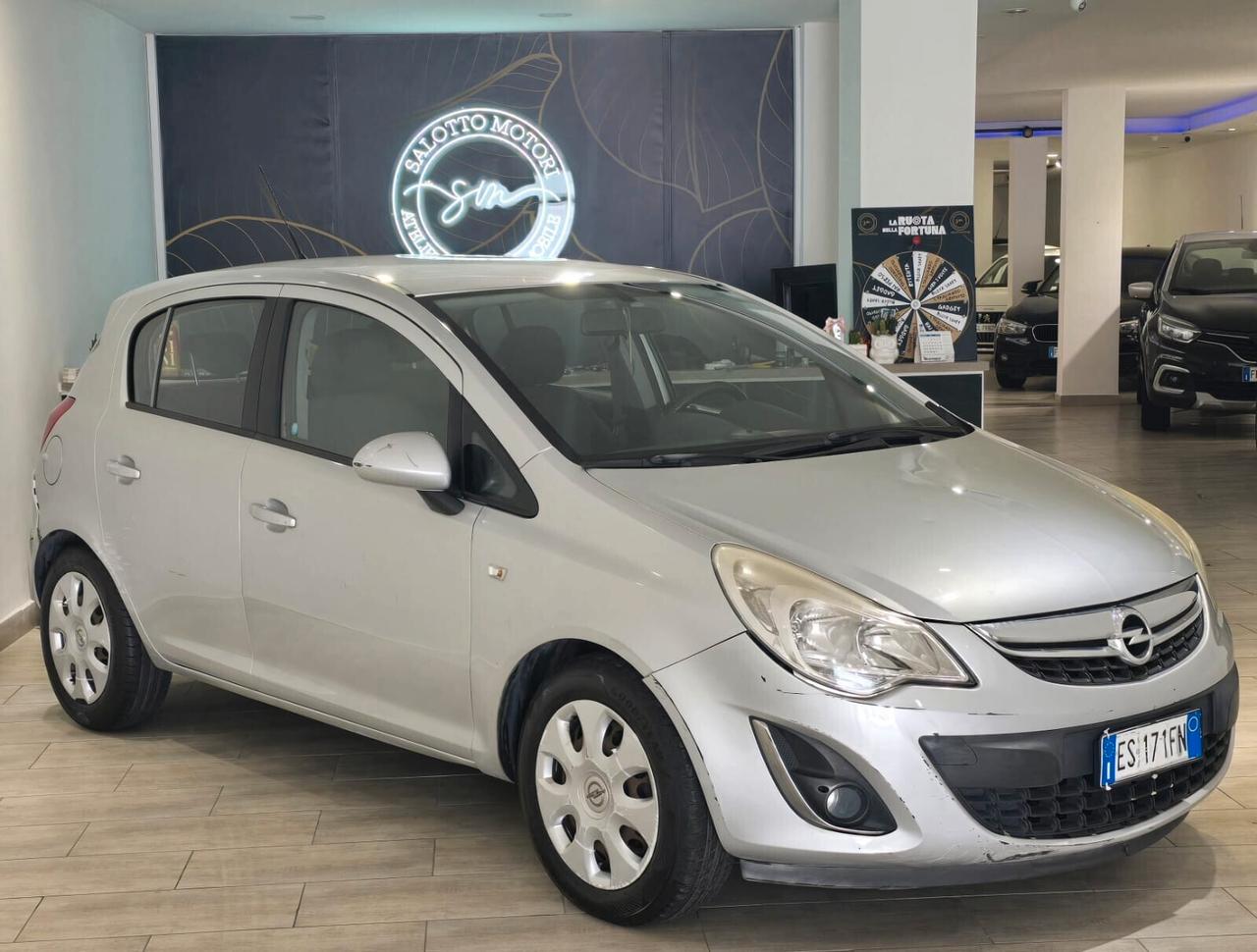 Opel Corsa 1.2 BENZINA /GPL ANNO 2013