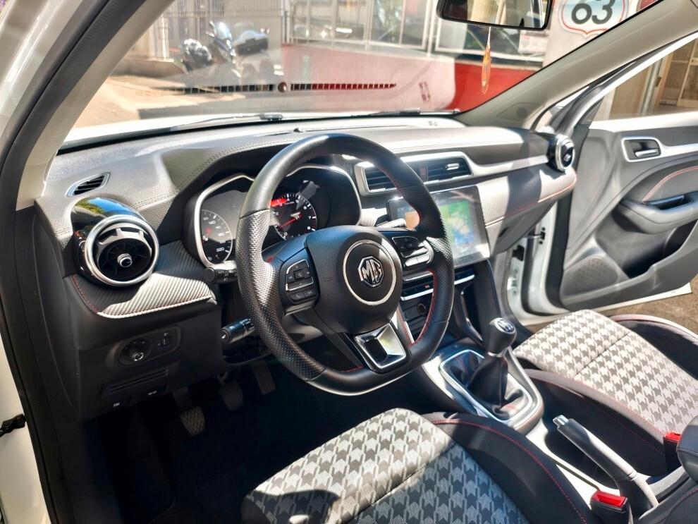 Mg ZS 1.5 SOLI 7000 KM GARANZIA 06/2031...