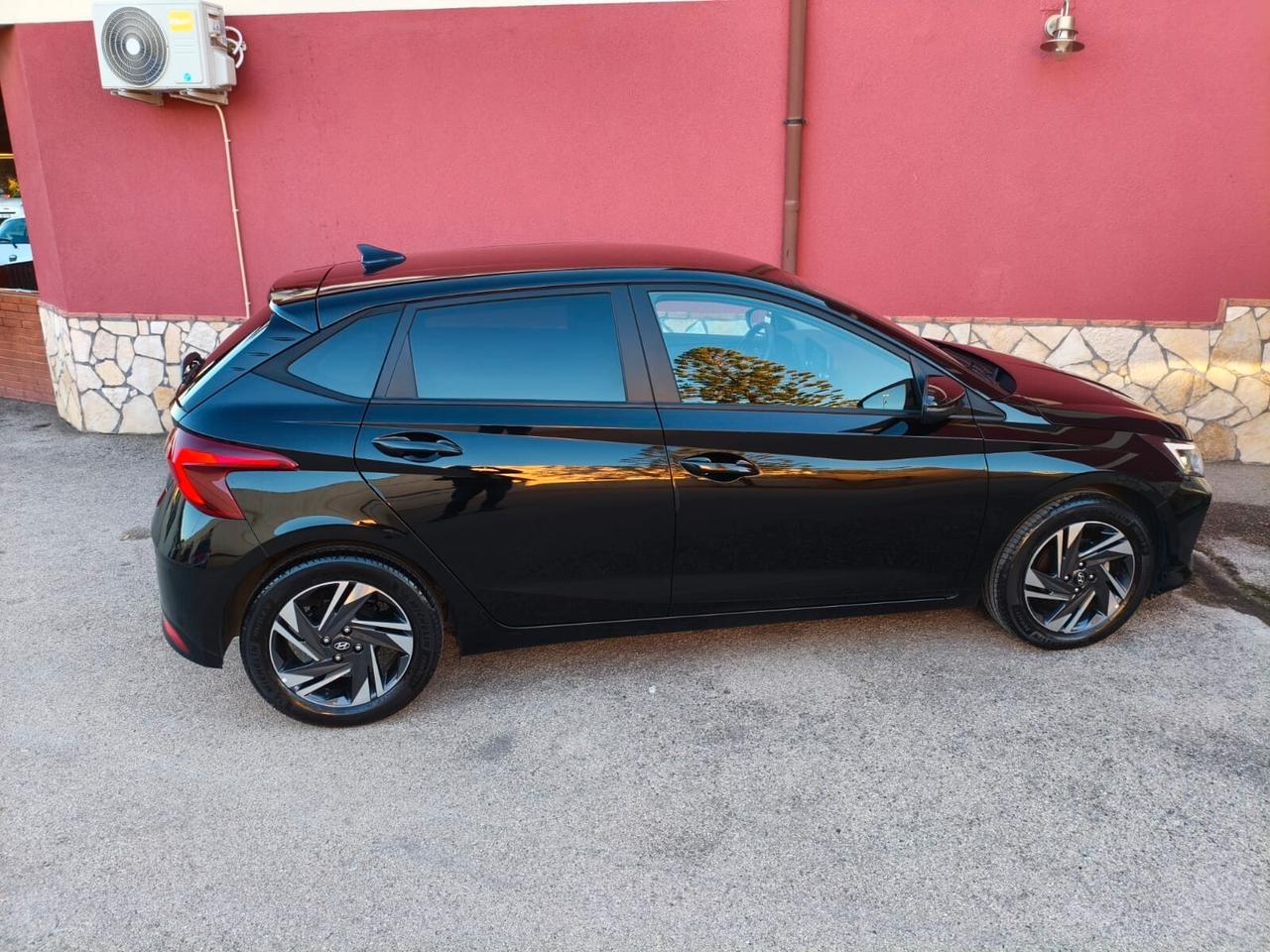 Hyundai i20 1.2 MPI MT GPL ConnectLine