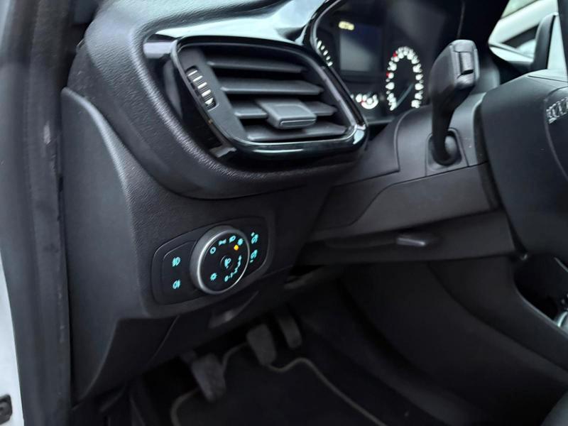 Ford Fiesta 5p 1.1 BENZ Titanium 85cv OK NEOPATENTATI