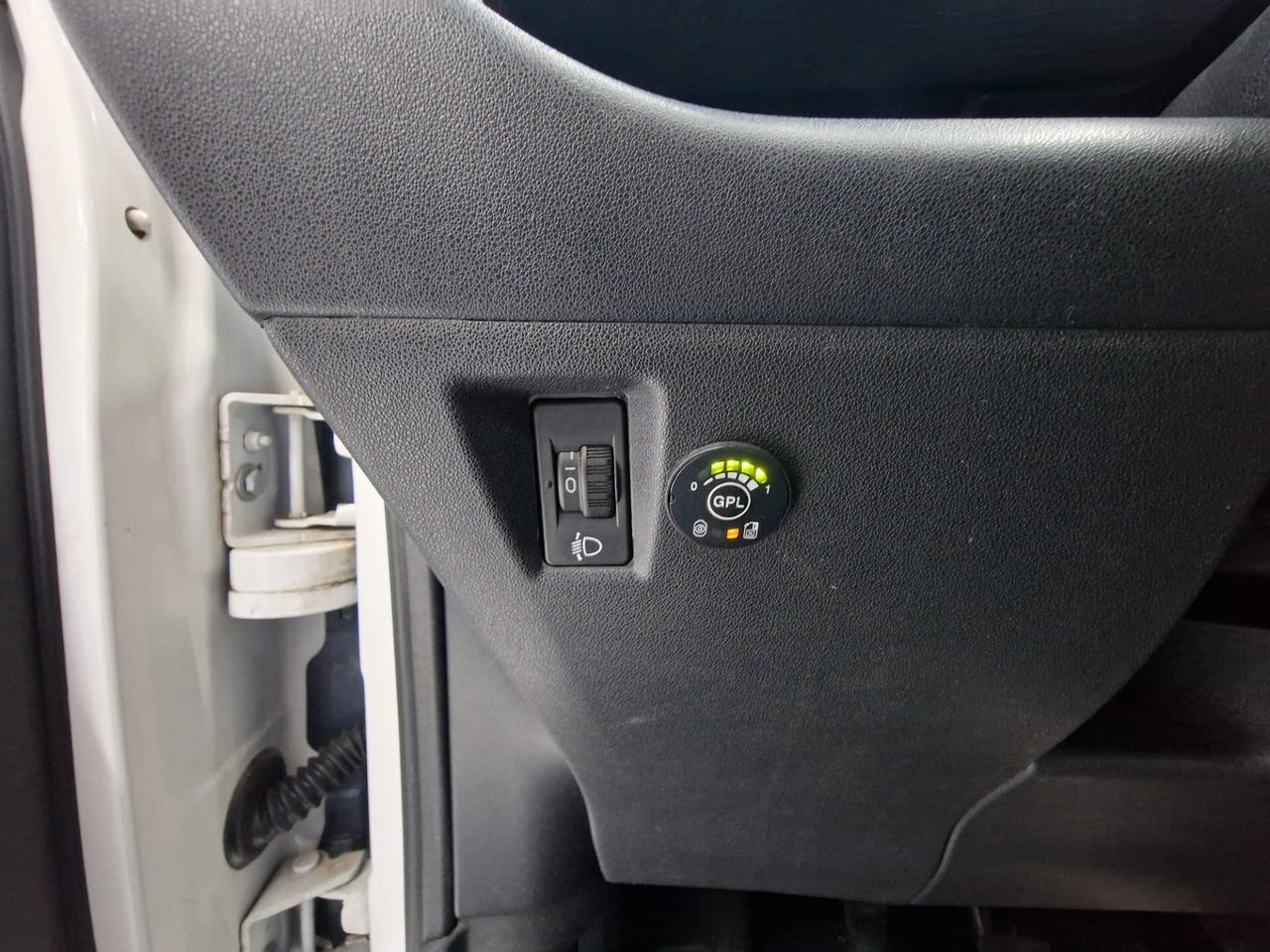 Citroen C3 Picasso 1.4 VTi 95 GPL airdream Seduction