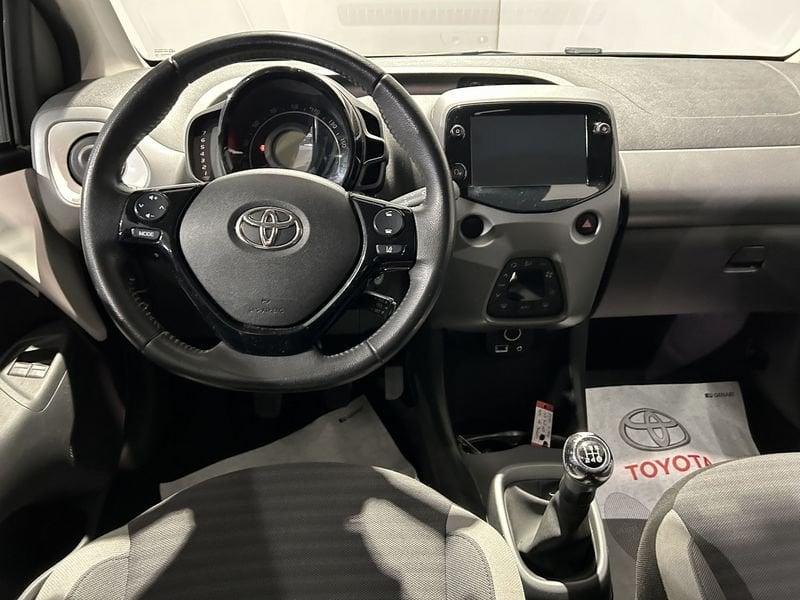 Toyota Aygo Aygo Connect 1.0 VVT-i 72 CV 5 porte x-play