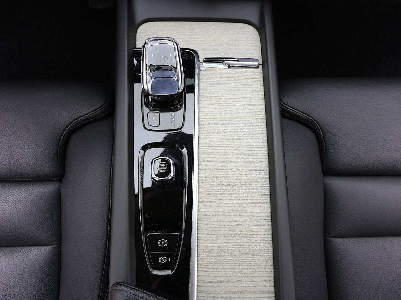 Volvo XC60 B4 AWD auto Inscription TETTO APRIBILE