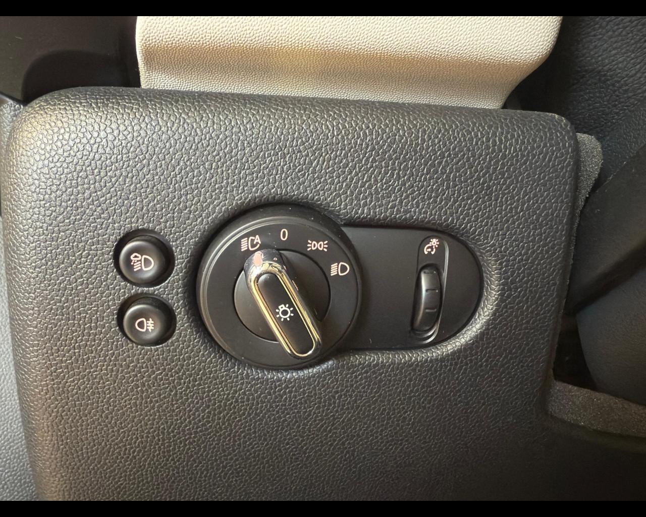 MINI Mini Full El. (F56) - Mini Cooper SE Yours