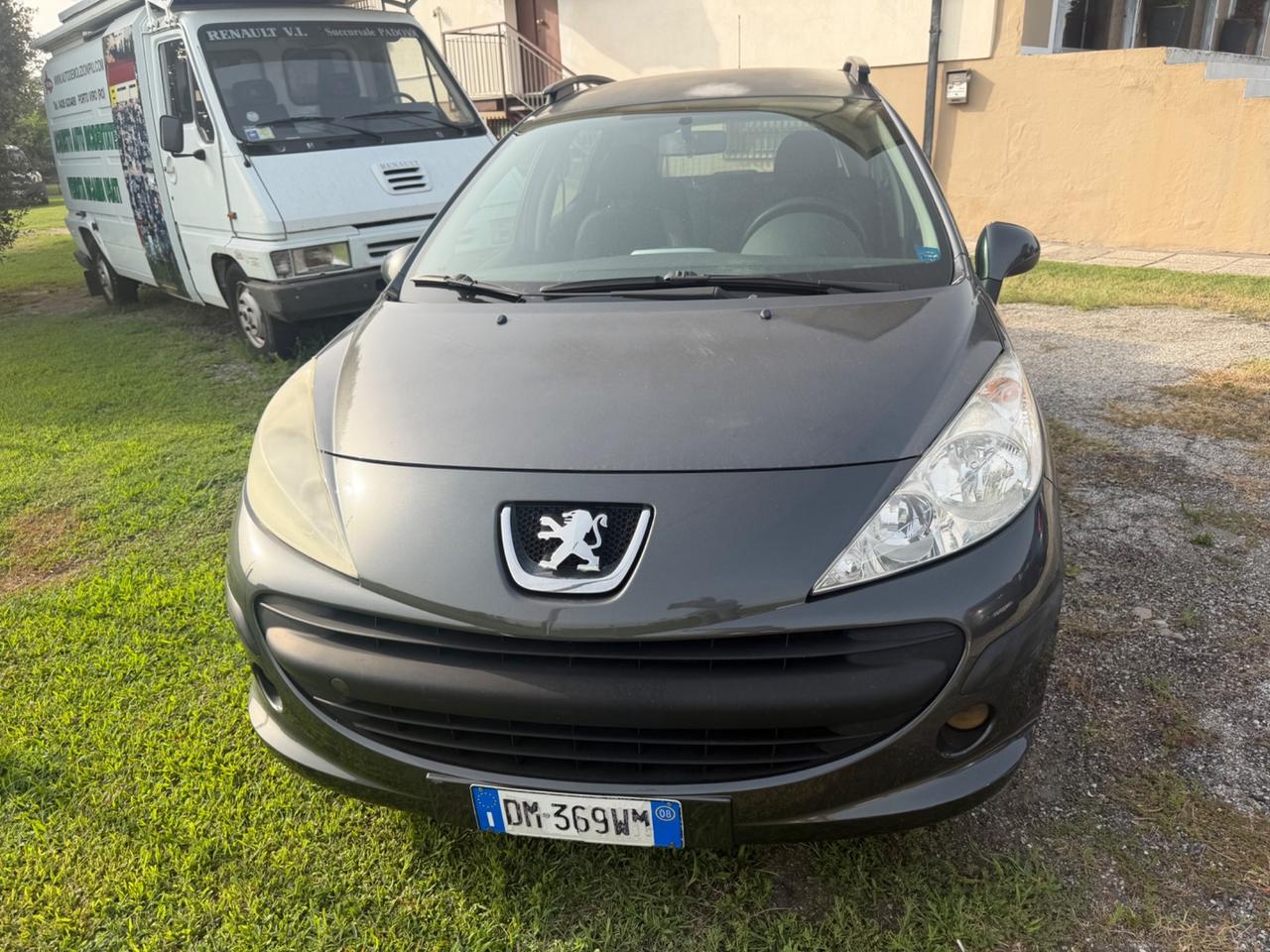 SOLO 146000 km Peugeot 207 sw Permute
