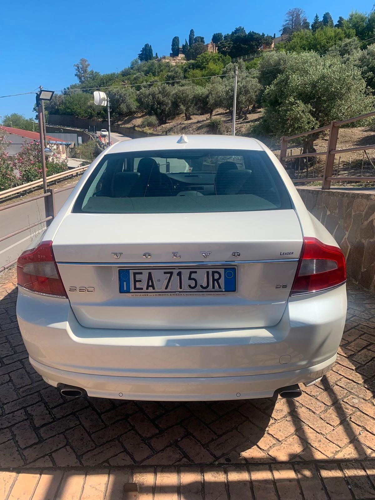 Volvo S80 2.4 D5 205 CV Geartronic Momentum