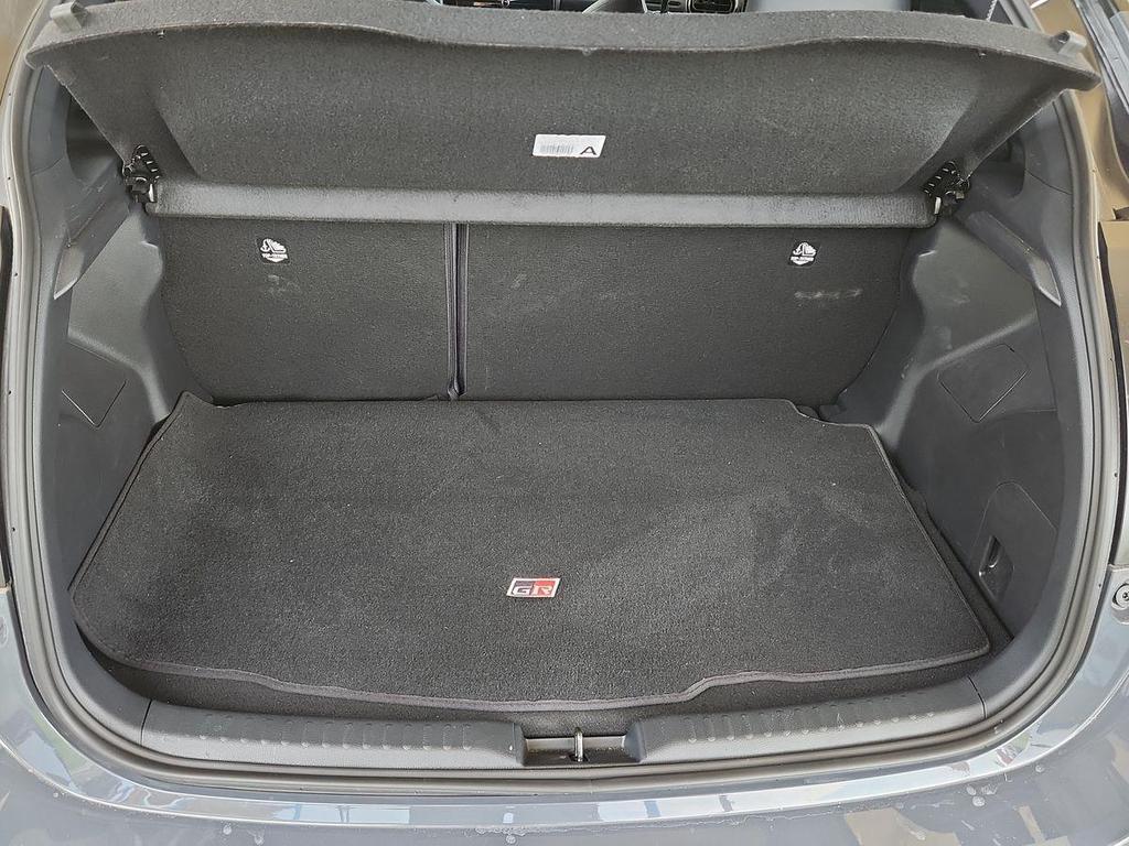 Toyota Yaris 1.5h 130 GR Sport