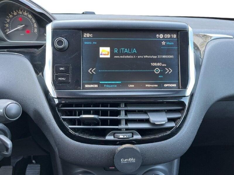 Peugeot 208 I 2015 1.2 puretech Active s&s 82cv 5p neopatentati