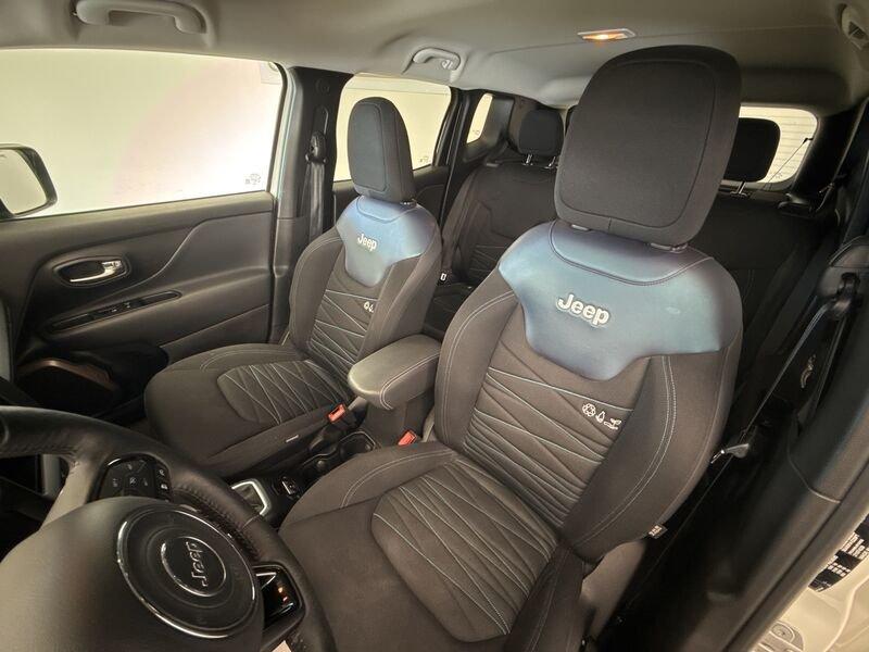 Jeep Renegade 2019 1.5 turbo t4 mhev Upland 2wd 130cv dct