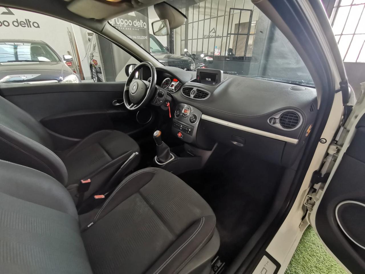Renault Clio 1.2 16v luxe 20th NEOPATENTATI GARANZIA 12 MESI