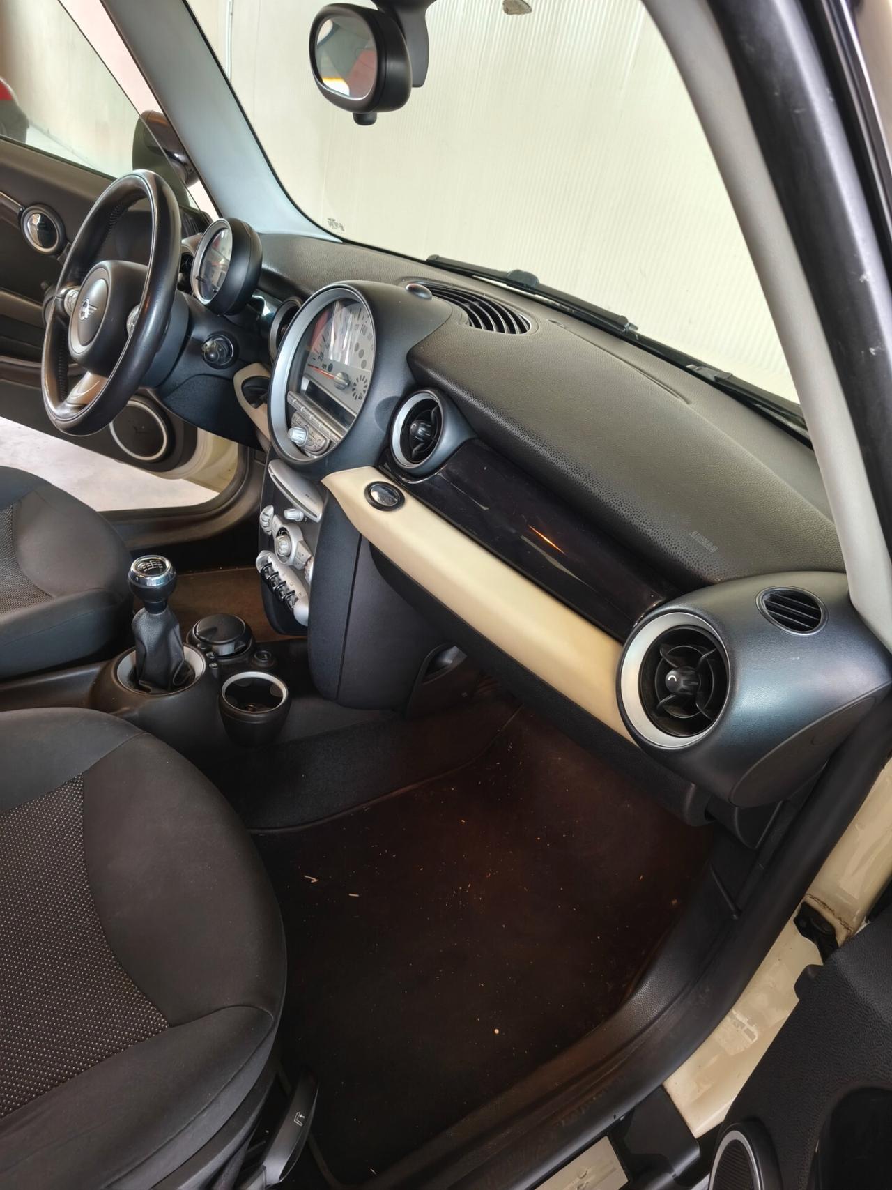 Mini 1.6 16V Cooper D