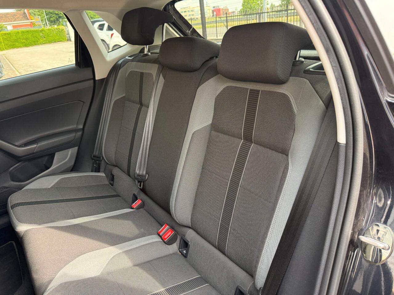 Volkswagen Polo 1.0 TSI 5p. R LINE