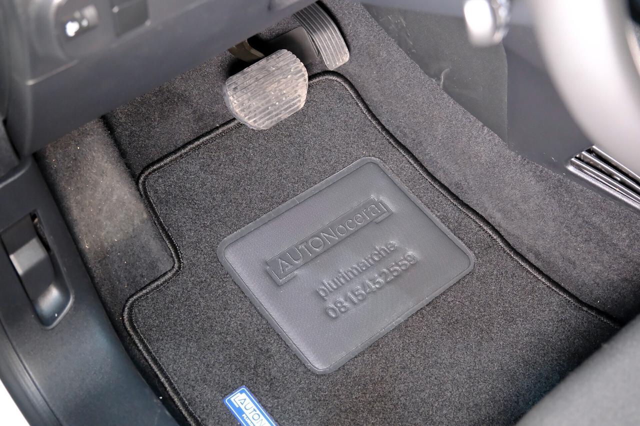 Citroen C3 1.2T EAT6 110cv SHINE Automatica