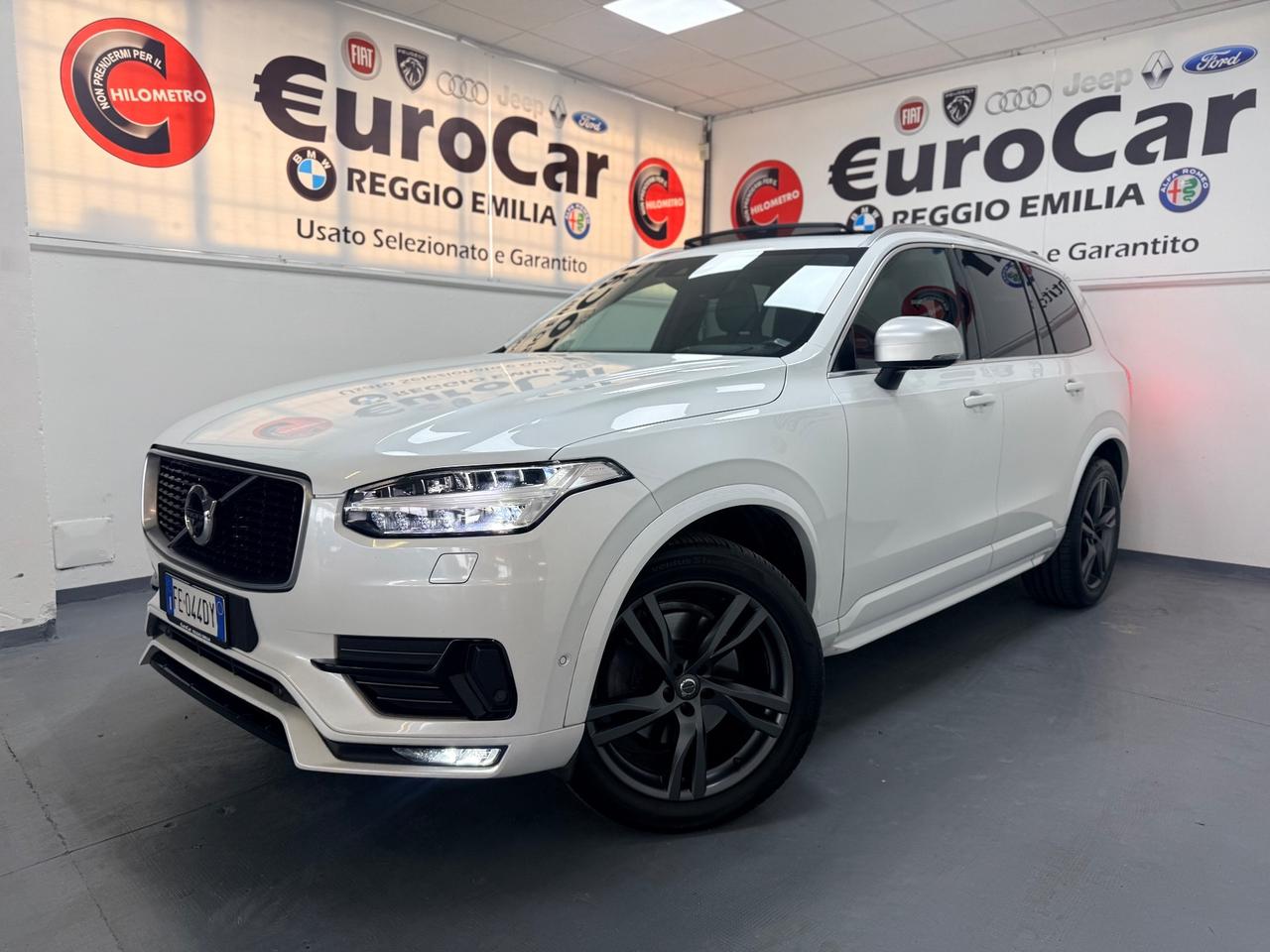 Volvo XC90 D5 2.0 224CV AWD Geartronic 7 posti R-design 05/2016 EURO 6B