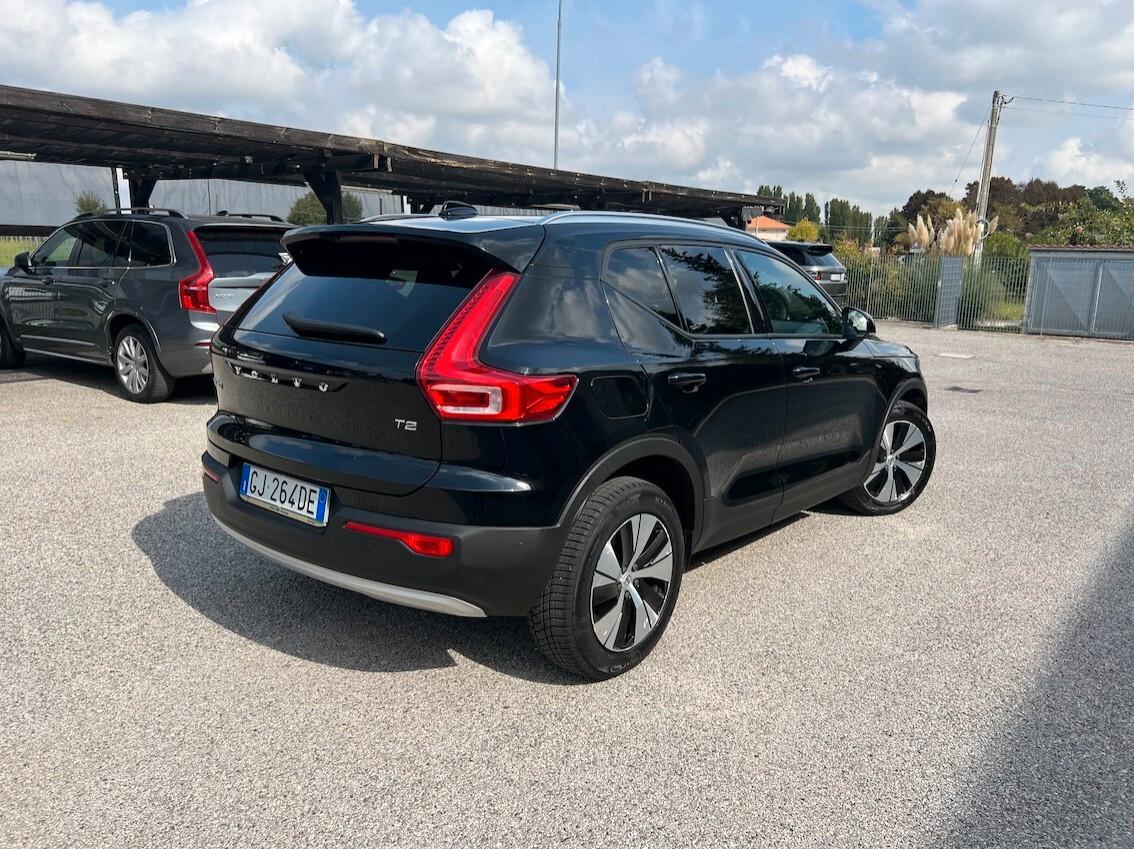 Volvo XC40 1.5 t2 Momentum Pro auto NAVI PELLE FARI LED FULL
