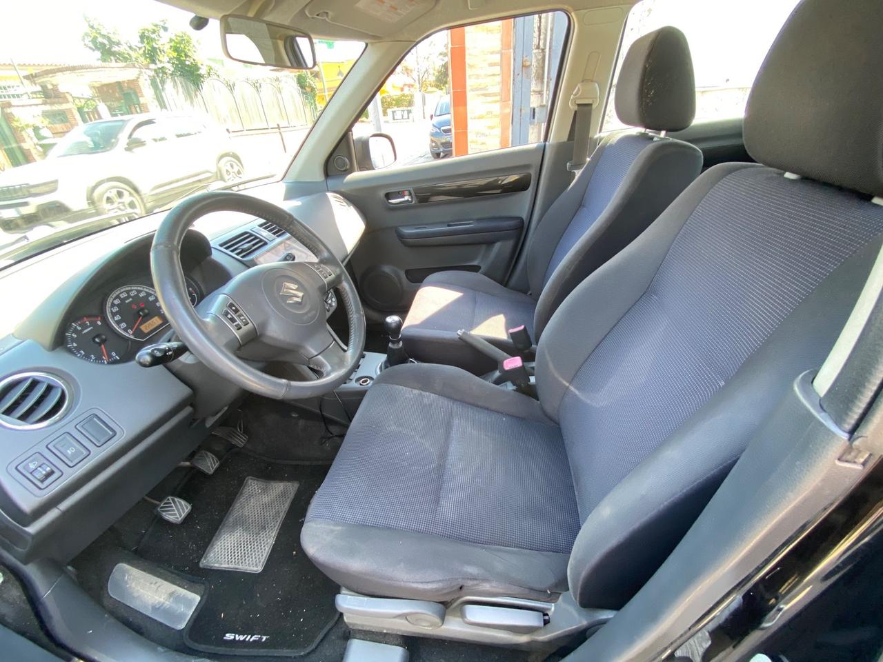 Suzuki Swift 1.3 4x4 5p. GL