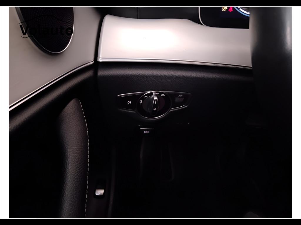 Mercedes-Benz Classe E - C238 Coupe - E Coupe 220 d Business Sport 4matic auto