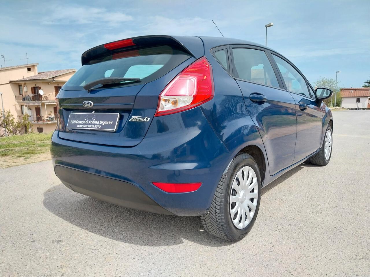 Ford Fiesta 1.5 TDCi 75CV 5 porte - ok neopatentati