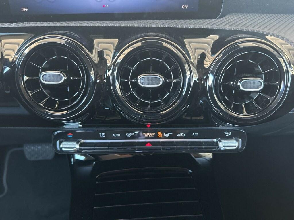 Mercedes Classe A 180 180 D Advanced 8G-DCT