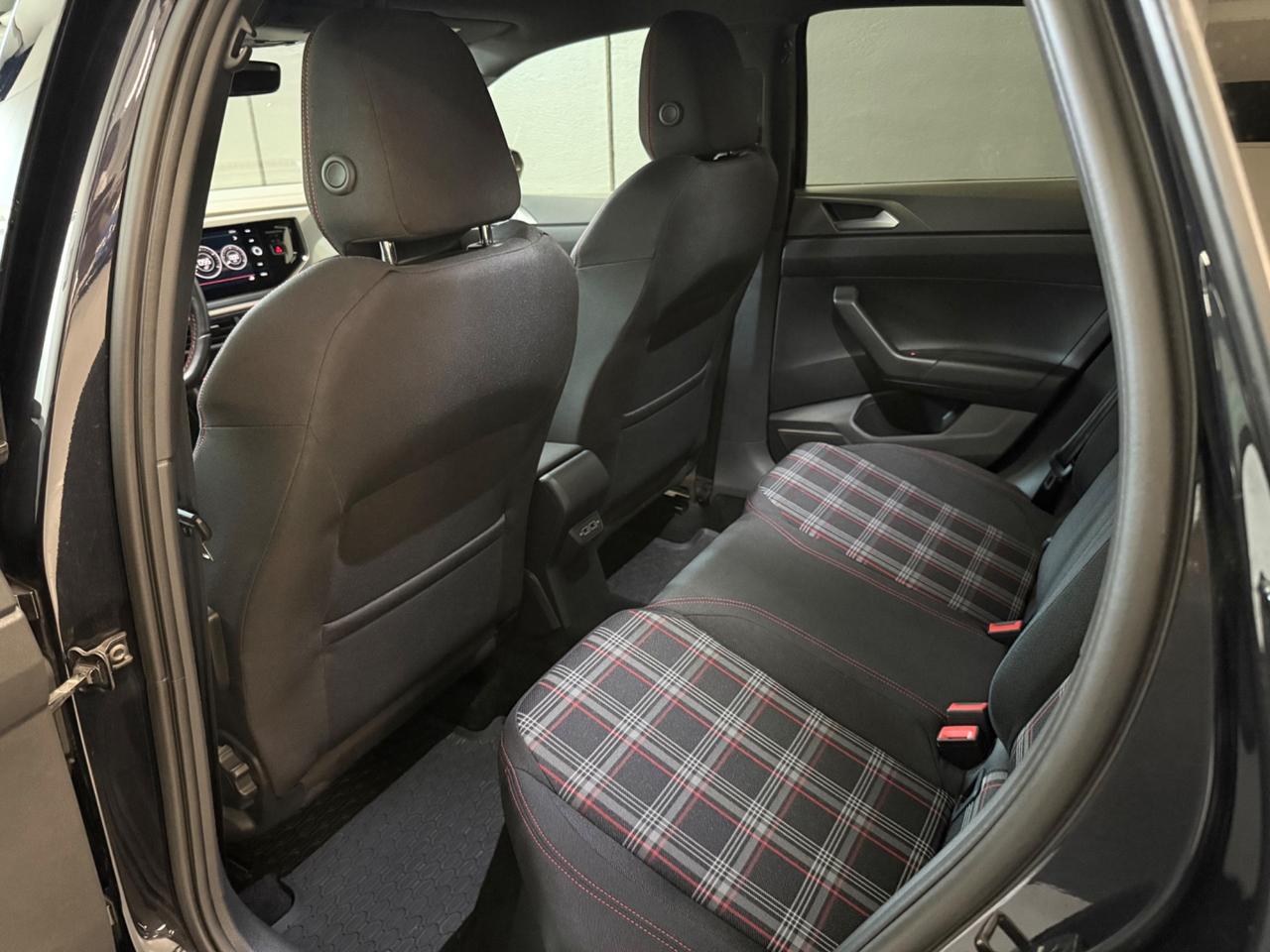 Volkswagen Polo 2.0 TSI GTI 200cv