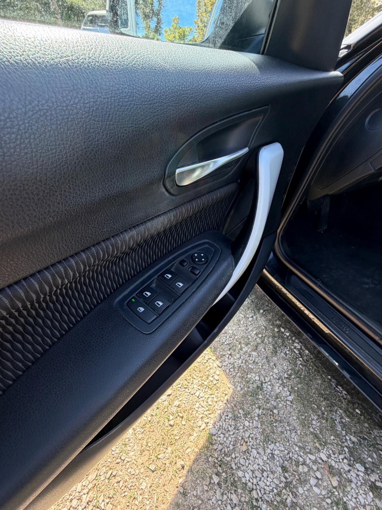 Bmw 116 116d 5p. Urban