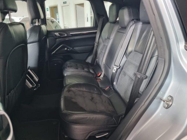 PORSCHE Cayenne 3.0 Diesel Platinum Edition