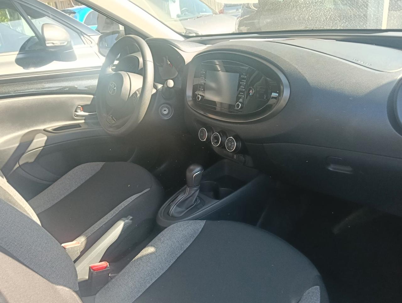 Toyota Aygo X 1.0 VVT-i 72 CV 5 porte Lounge Air