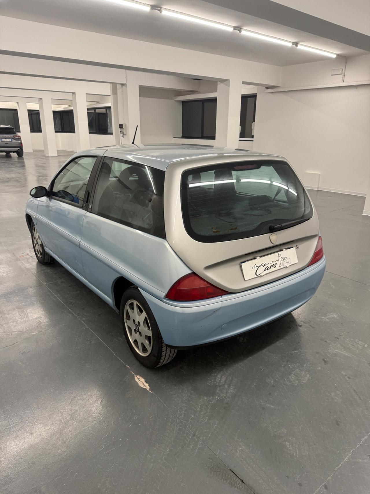 Lancia Y 1.2i cat Elefantino Blu