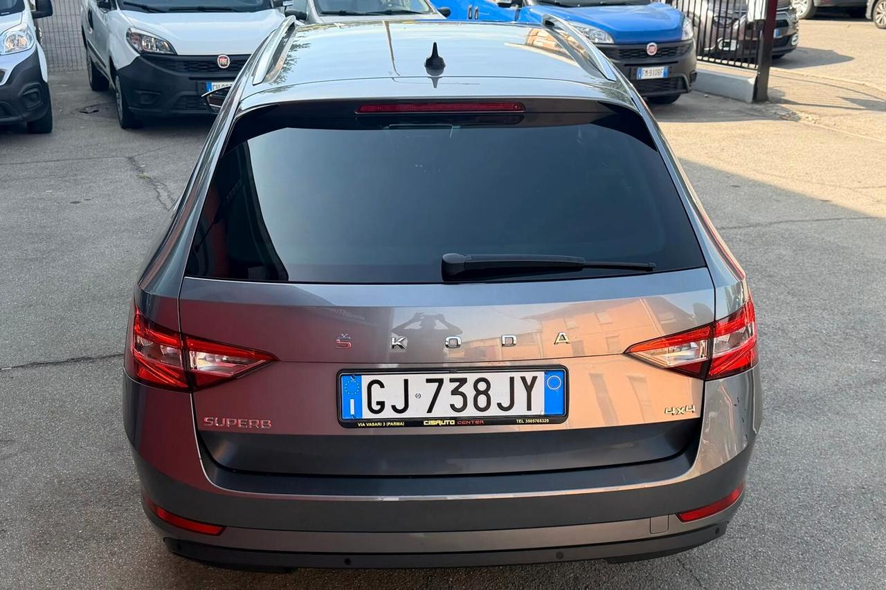Skoda Superb 2.0 TDI EVO 200 CV SCR DSG Wagon 4x4 Laurin&Klement