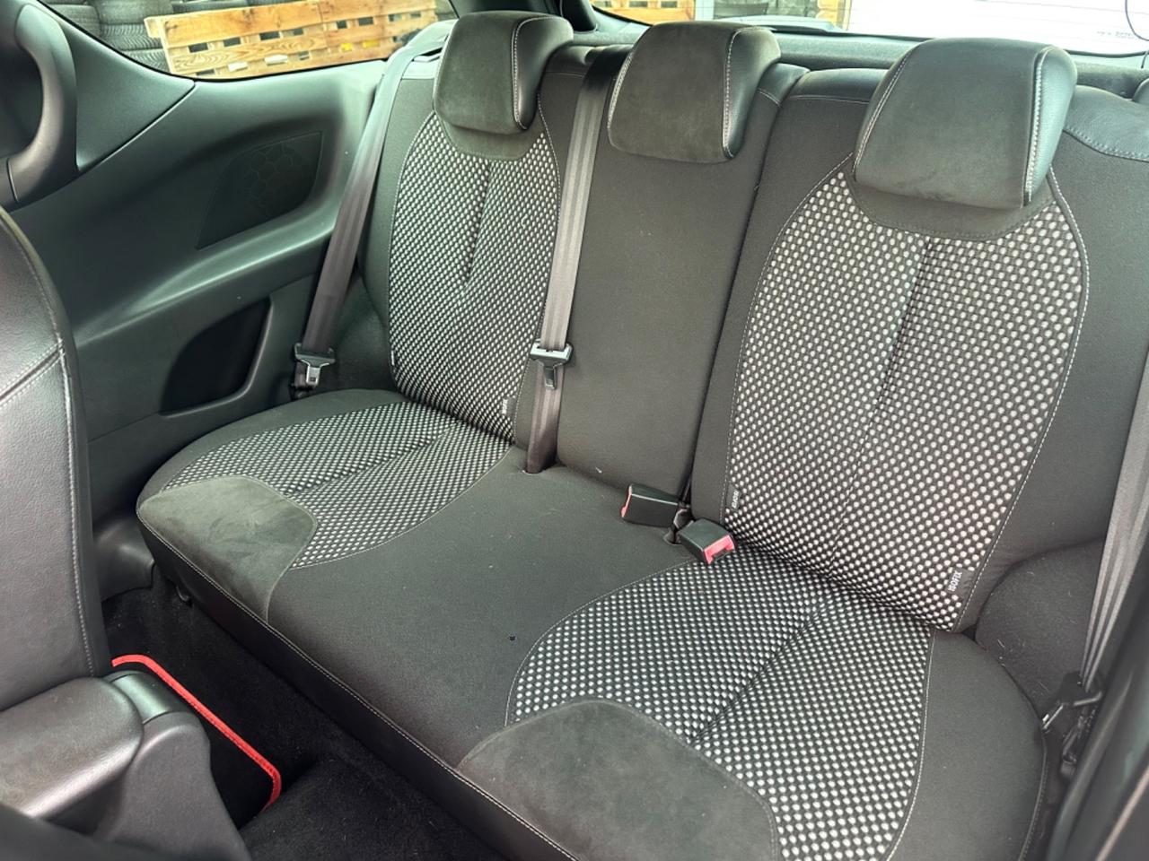 Ds DS3 3 1.6 e-HDi 90 airdream Just Black