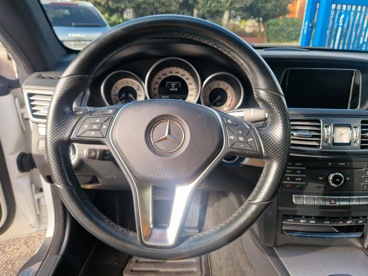 Mercedes-benz E 250 E 250 BlueTEC Automatic Executive