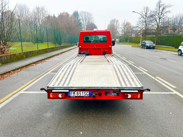 RENAULT Master T35 2.3 dCi/130 CARROATTREZZI