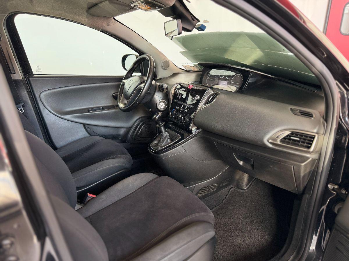 LANCIA - Ypsilon - 1.2 69 CV 5 porte S&S Platinum