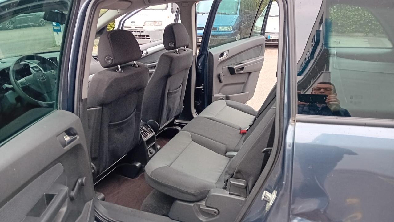 Opel Zafira 1.9 CDTI 101CV Club