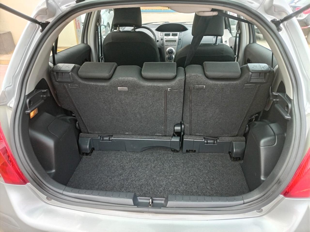 Toyota Yaris 1.0 5 porte Sol