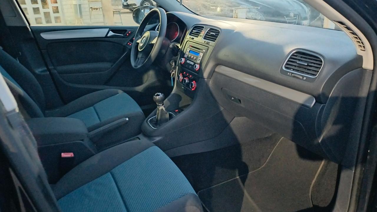 Volkswagen Golf 1.6 TDI DPF 5p. Sport Edition 2011