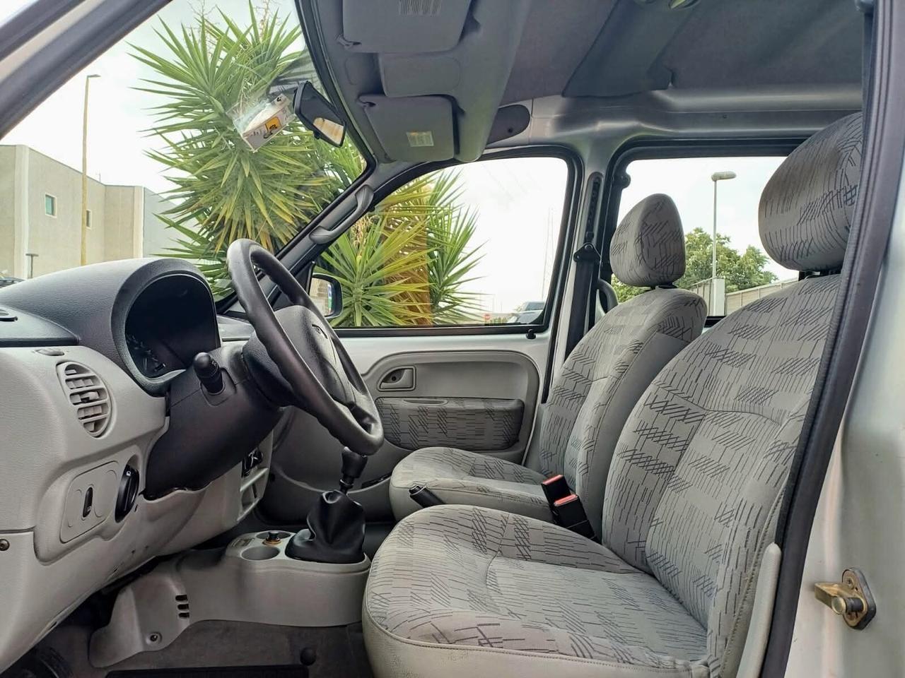 Renault Kangoo 1.2 75 CV *allestimento disabili