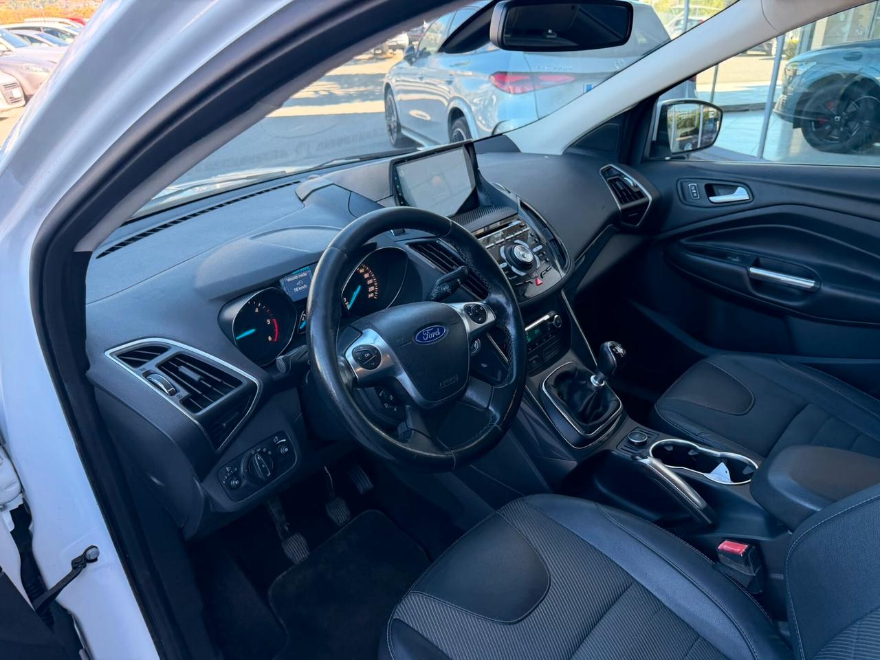 Ford Kuga 2.0 TDCI 140 CV 4WD Titanium