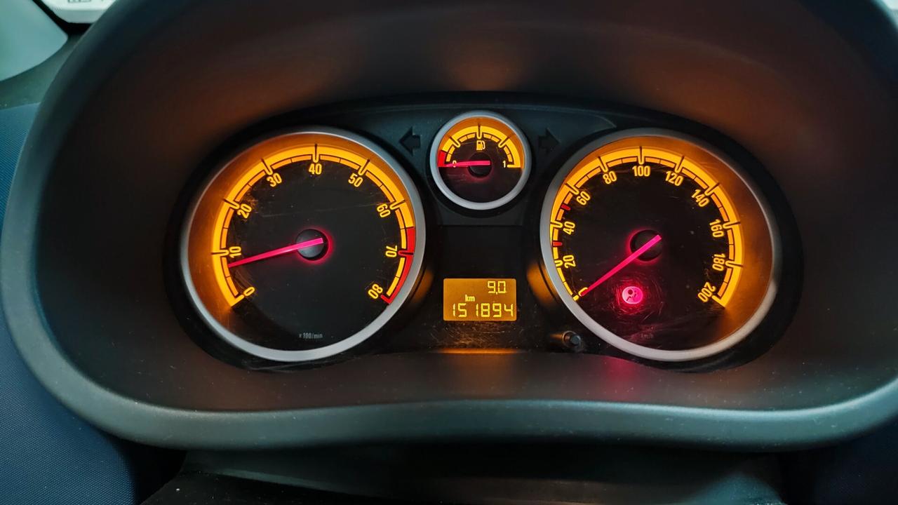 Opel Corsa 1.2 5 porte Cosmo